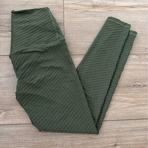 Born primitive leggings NWOT